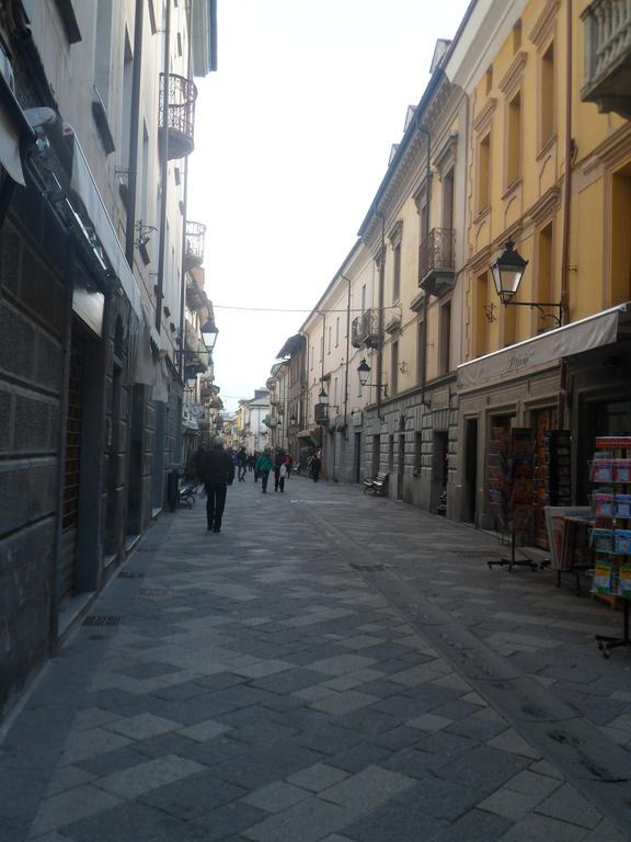Appartamento" Le Bourg 61" Vda Cir 0208 Aosta Buitenkant foto