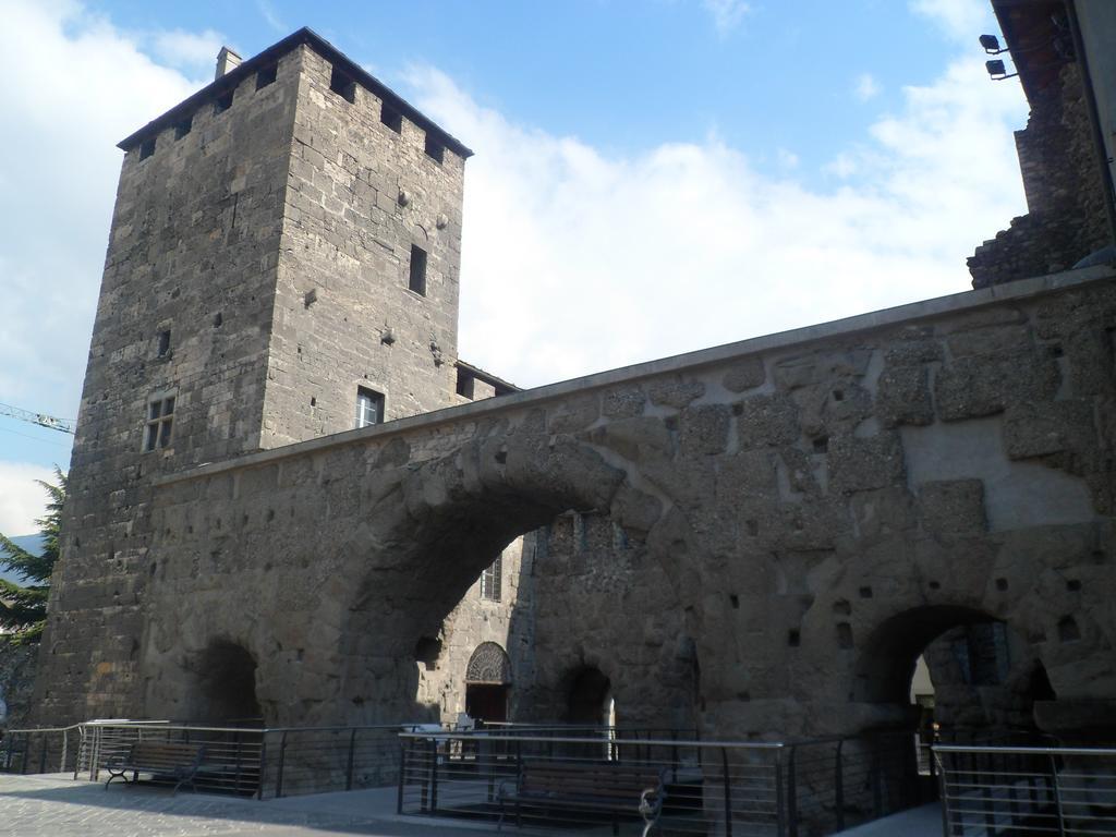 Appartamento" Le Bourg 61" Vda Cir 0208 Aosta Buitenkant foto